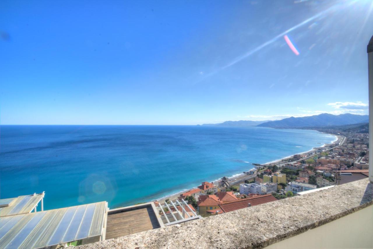 Villa Ischia Attico Sul Mare A Verezzi Borgio Verezzi Zewnętrze zdjęcie